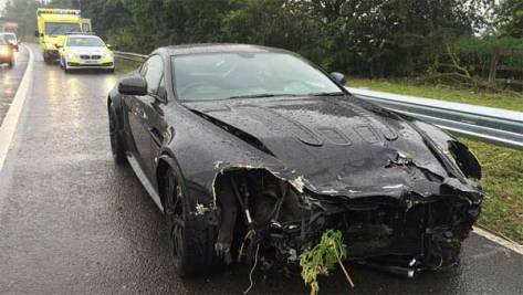 Aston-Martin-V12-Vantage-Crashed